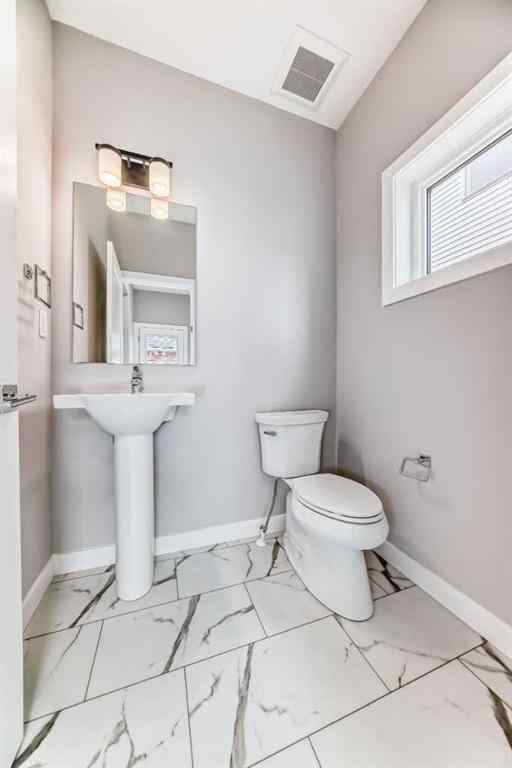 MLS® A2237326 - 548 Chelsea Gardens   in Chelsea_CH Chestermere, Residential