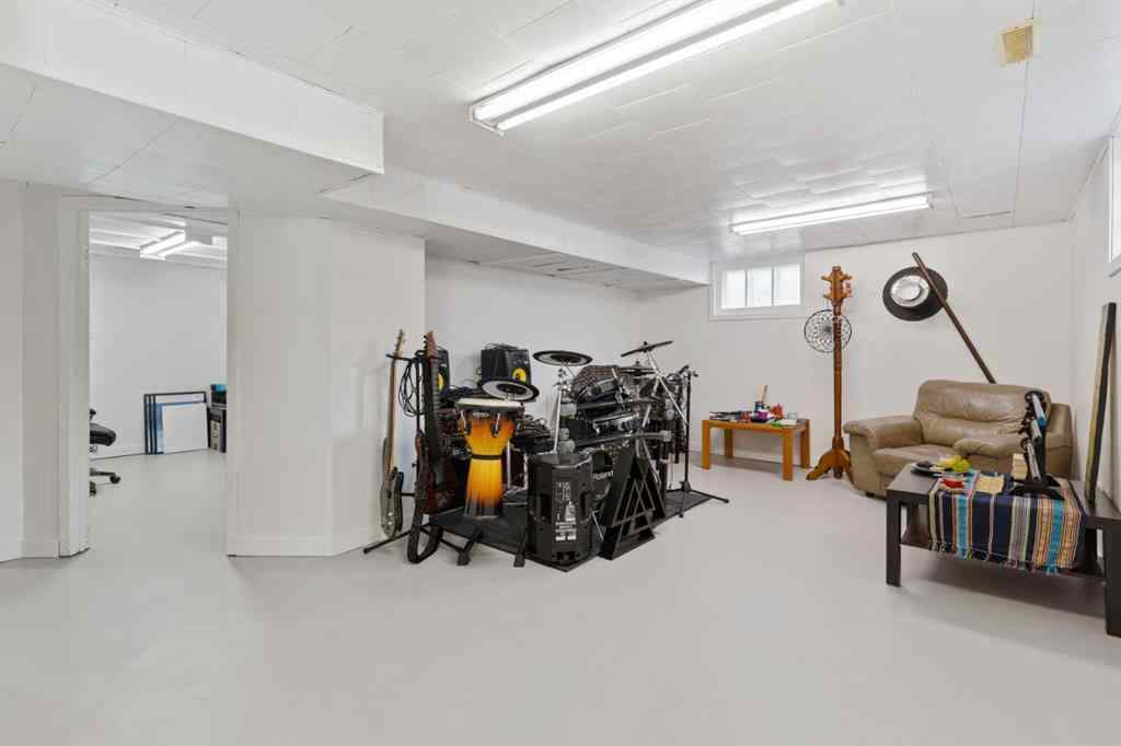 MLS® A2237328 - 4936 49 Street  in Hardisty Hardisty, Residential