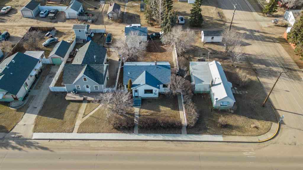 MLS® A2237328 - 4936 49 Street  in Hardisty Hardisty, Residential