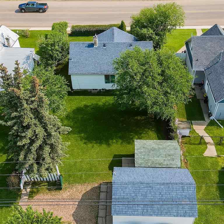 MLS® A2237328 - 4936 49 Street  in Hardisty Hardisty, Residential