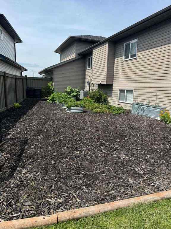 MLS® A2237334 - 6705 58 Street  in NONE Rocky Mountain House, Residential