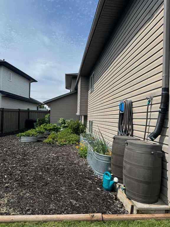 MLS® A2237334 - 6705 58 Street  in NONE Rocky Mountain House, Residential