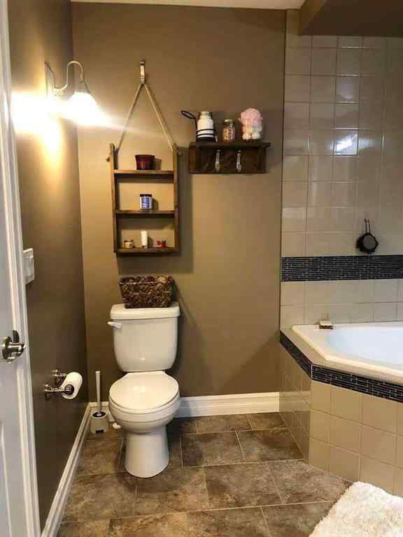 MLS® A2237334 - 6705 58 Street  in NONE Rocky Mountain House, Residential