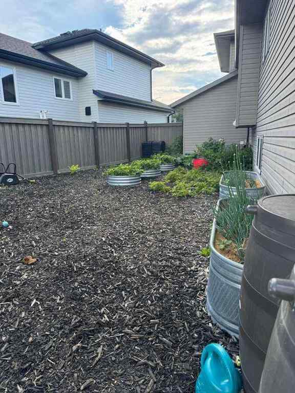 MLS® A2237334 - 6705 58 Street  in NONE Rocky Mountain House, Residential
