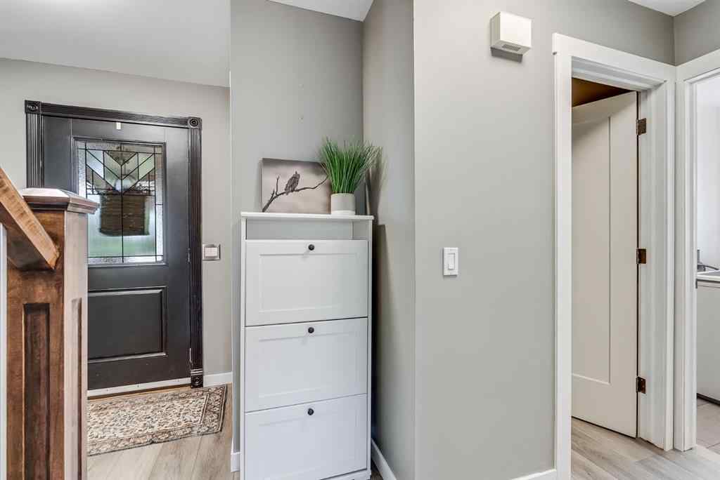 MLS® A2237338 - 202 Shawinigan Way SW in Shawnessy Calgary, Residential
