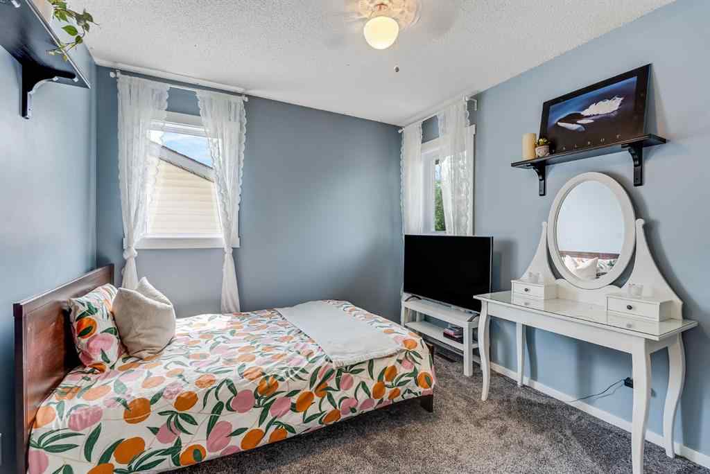 MLS® A2237338 - 202 Shawinigan Way SW in Shawnessy Calgary, Residential
