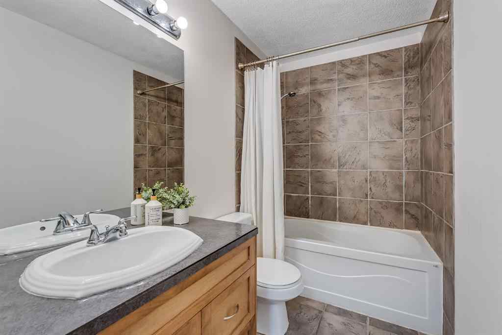 MLS® A2237338 - 202 Shawinigan Way SW in Shawnessy Calgary, Residential