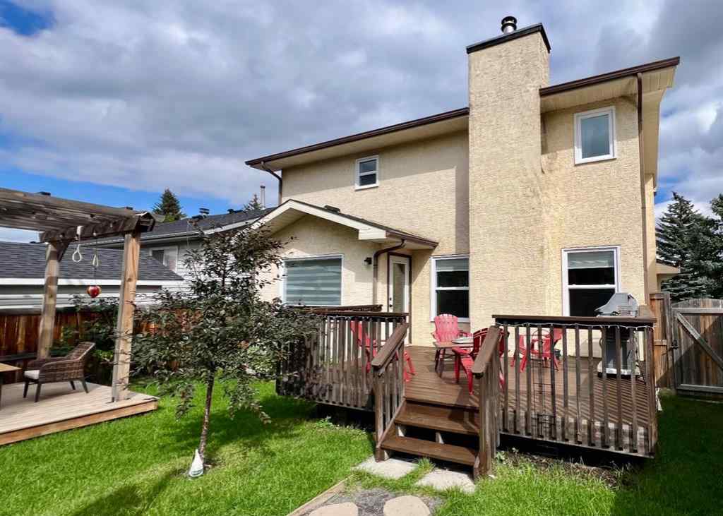 MLS® A2237338 - 202 Shawinigan Way SW in Shawnessy Calgary, Residential