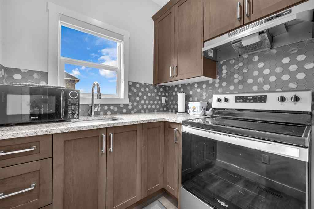 MLS® A2237343 - 40 saddlestone Way NE in Saddle Ridge Calgary, Residential