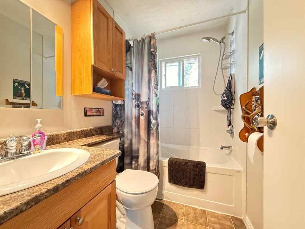 MLS® A2237353 - 213 3 Street W in NONE Lashburn, Residential
