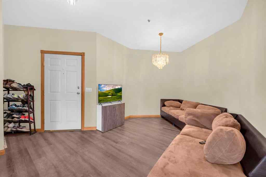 MLS® A2237366 - Unit #210 1920 14 Avenue NE in Mayland Heights Calgary, Residential
