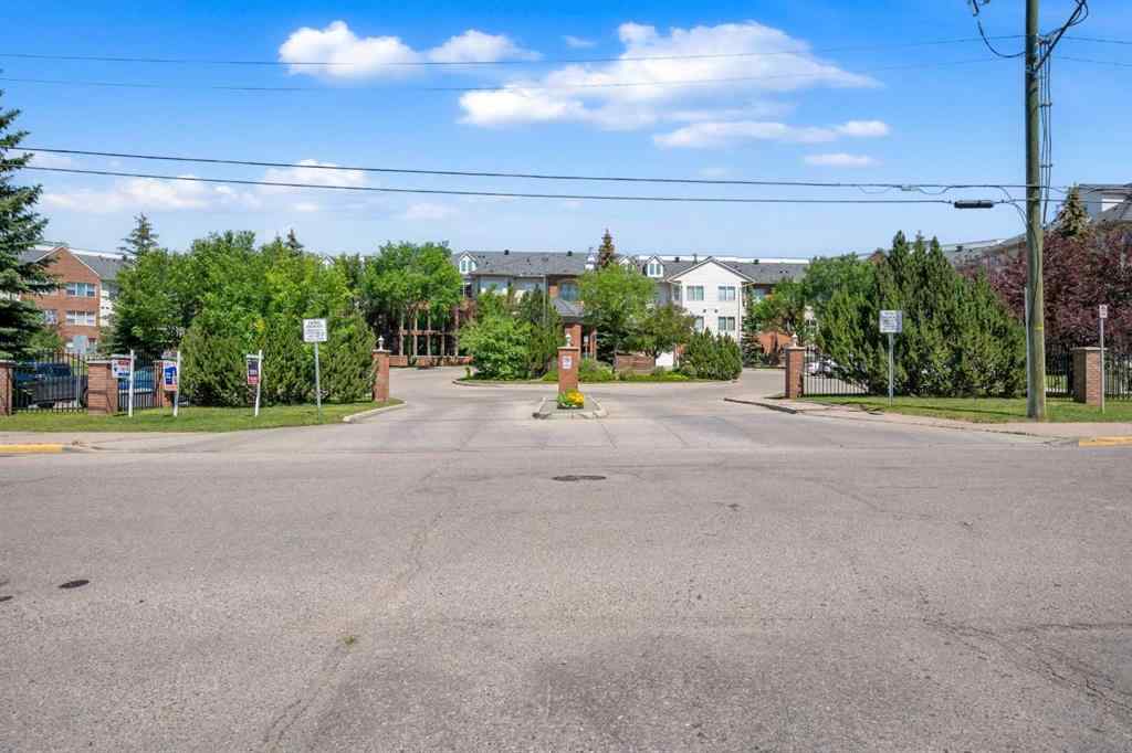 MLS® A2237366 - Unit #210 1920 14 Avenue NE in Mayland Heights Calgary, Residential