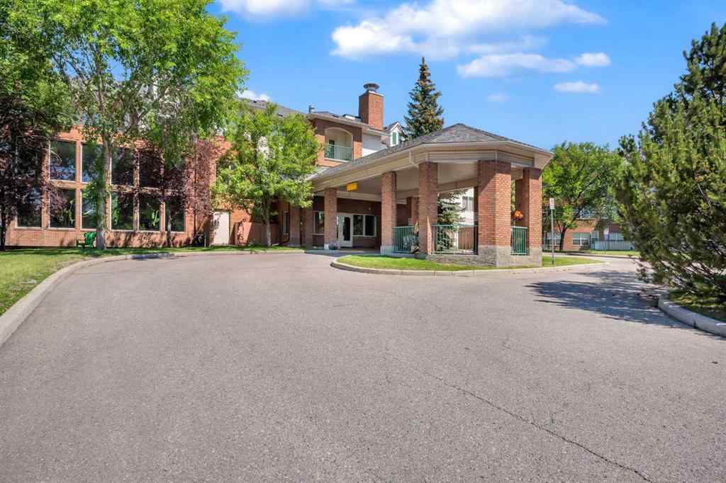 MLS® A2237366 - Unit #210 1920 14 Avenue NE in Mayland Heights Calgary, Residential