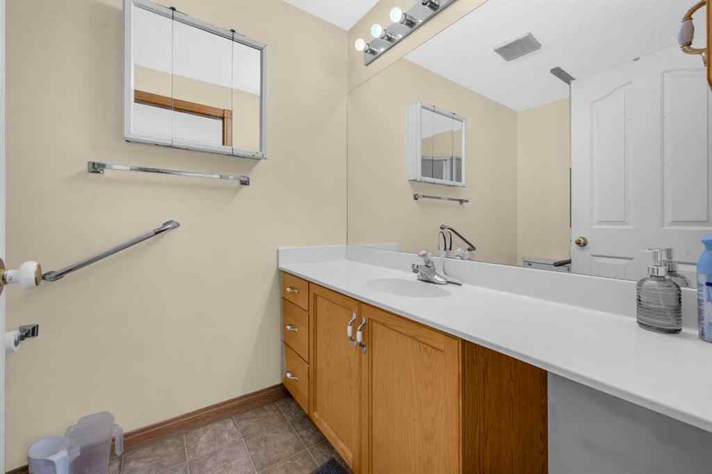 MLS® A2237366 - Unit #210 1920 14 Avenue NE in Mayland Heights Calgary, Residential