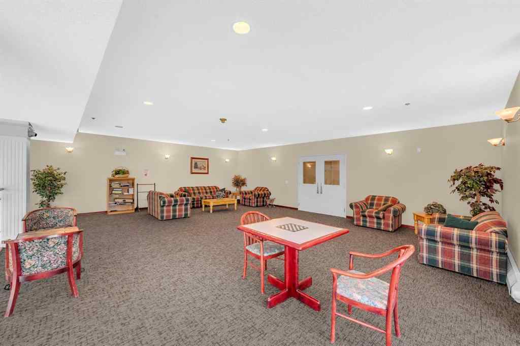 MLS® A2237366 - Unit #210 1920 14 Avenue NE in Mayland Heights Calgary, Residential