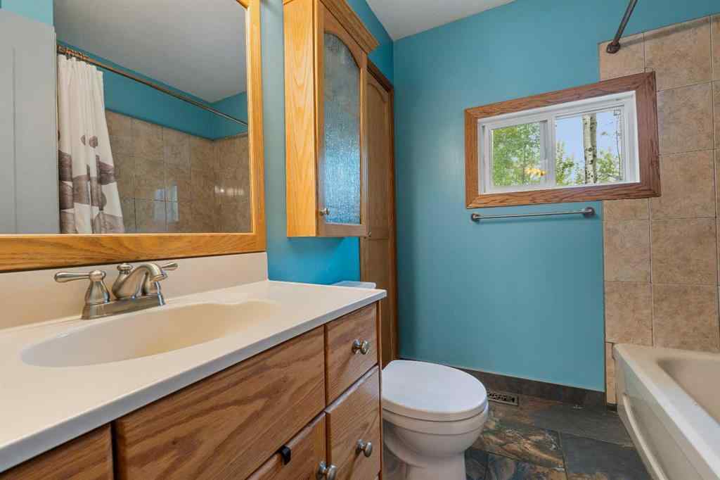 MLS® A2237399 - 51 Lightning Bay   in NONE Rural Barrhead No. 11, County of, Residential