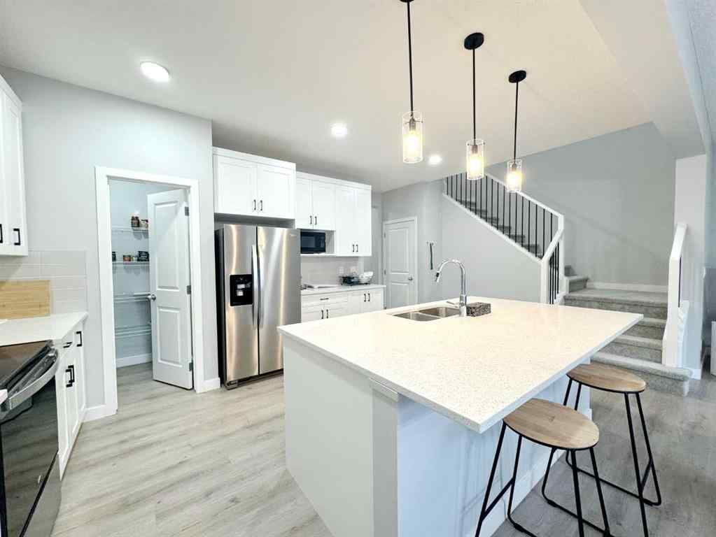 MLS® A2237405 - 14 Sundown Close  in Sunset Ridge Cochrane, Residential