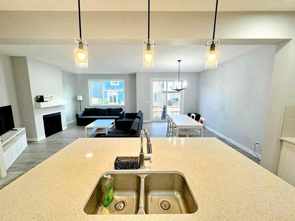 MLS® A2237405 - 14 Sundown Close  in Sunset Ridge Cochrane, Residential
