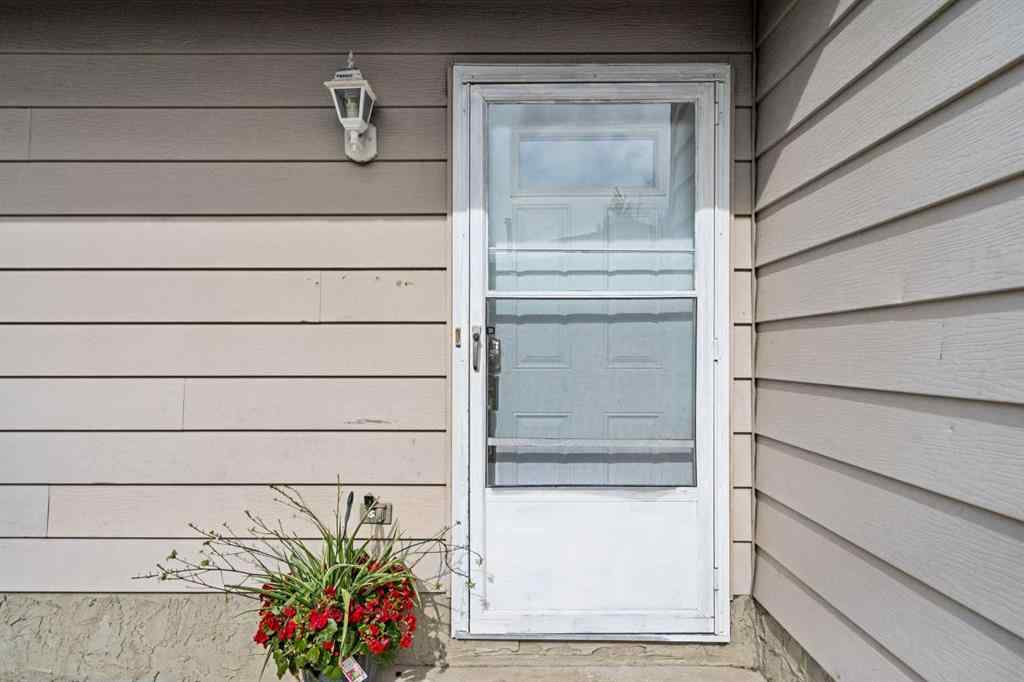 MLS® A2237429 - 88 Templewood Road NE in Temple Calgary, Residential