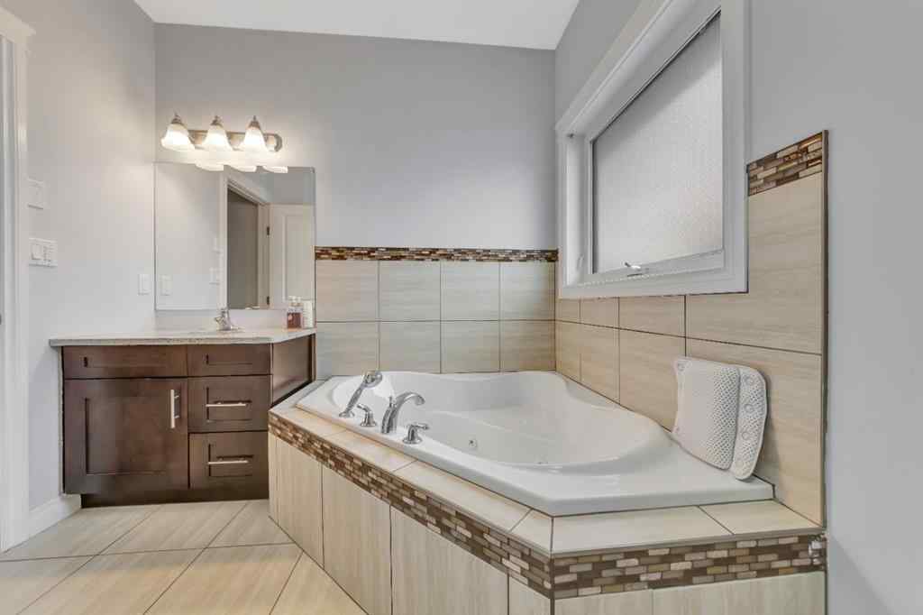 MLS® A2237436 - 5502 15 Street  in College Park Lloydminster, Residential