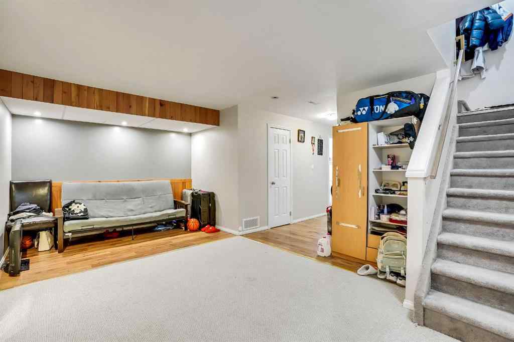MLS® A2237439 - 19 Taravista Gardens NE in Taradale Calgary, Residential