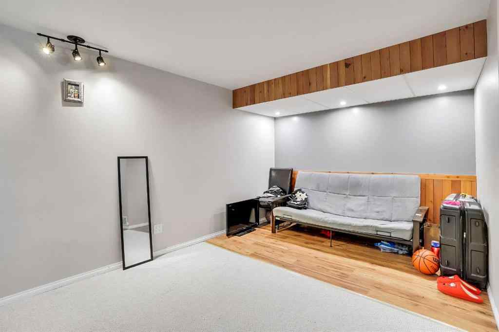 MLS® A2237439 - 19 Taravista Gardens NE in Taradale Calgary, Residential