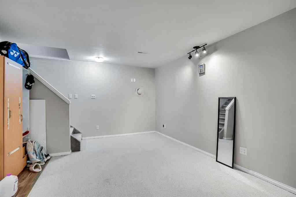 MLS® A2237439 - 19 Taravista Gardens NE in Taradale Calgary, Residential