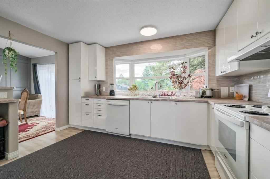 MLS® A2237452 - 6507 Temple Drive NE in Temple Calgary, Residential