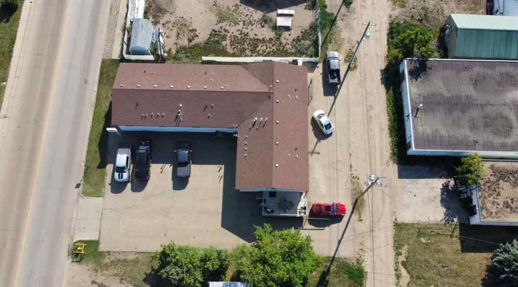 MLS® A2237460 - 5112 49 Street  in Hardisty Hardisty, Commercial