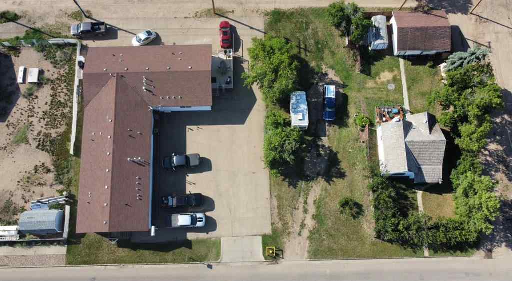 MLS® A2237460 - 5112 49 Street  in Hardisty Hardisty, Commercial