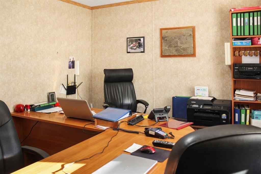 MLS® A2237460 - 5112 49 Street  in Hardisty Hardisty, Commercial