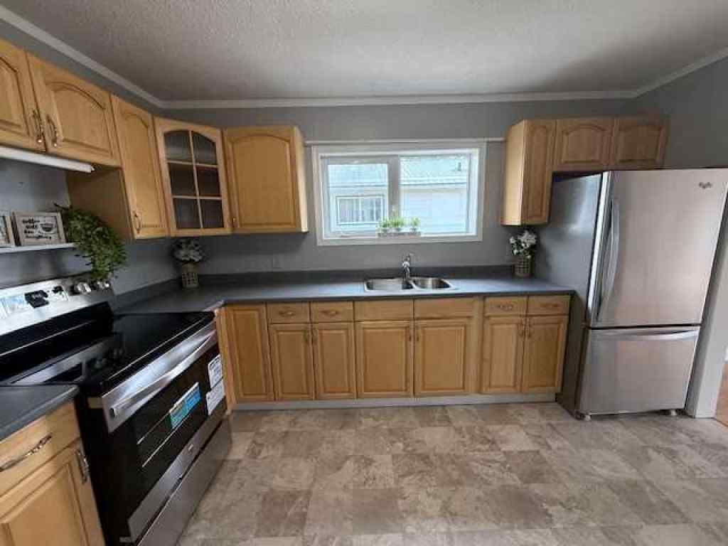 MLS® A2237482 - 10210 103 Street  in NONE Hythe, Residential