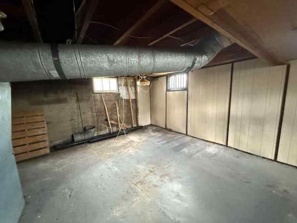 MLS® A2237482 - 10210 103 Street  in NONE Hythe, Residential
