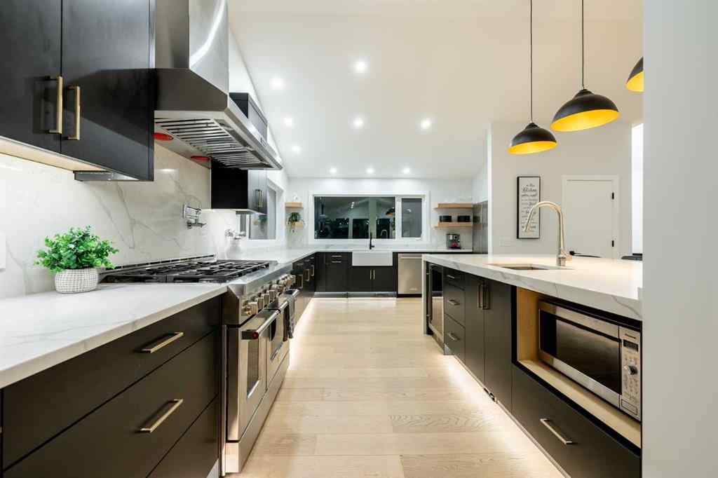 MLS® A2237495 - 10 Devonian Ridge Place  in Springbank Rural Rocky View County, Residential