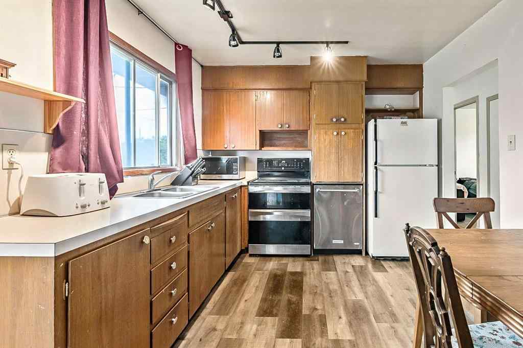 MLS® A2237521 - 3403 73 Street NW in Bowness Calgary, Residential