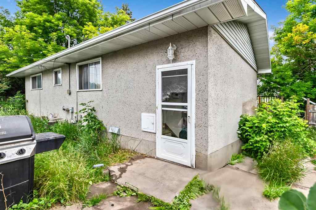 MLS® A2237521 - 3403 73 Street NW in Bowness Calgary, Residential