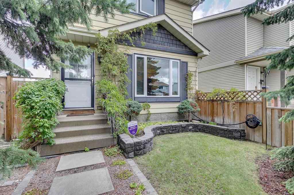 MLS® A2237558 - 85 Erin Woods Place SE in Erin Woods Calgary, Residential