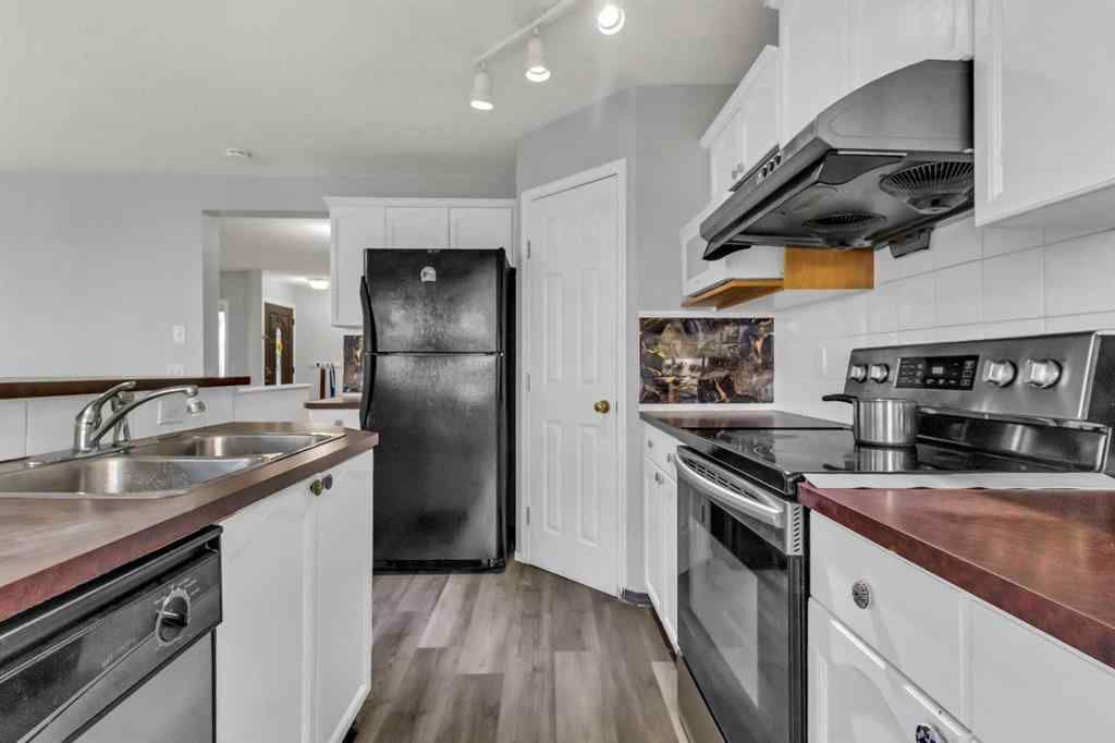 MLS® A2237567 - 42 Royal Elm Drive NW in Royal Oak Calgary, Residential