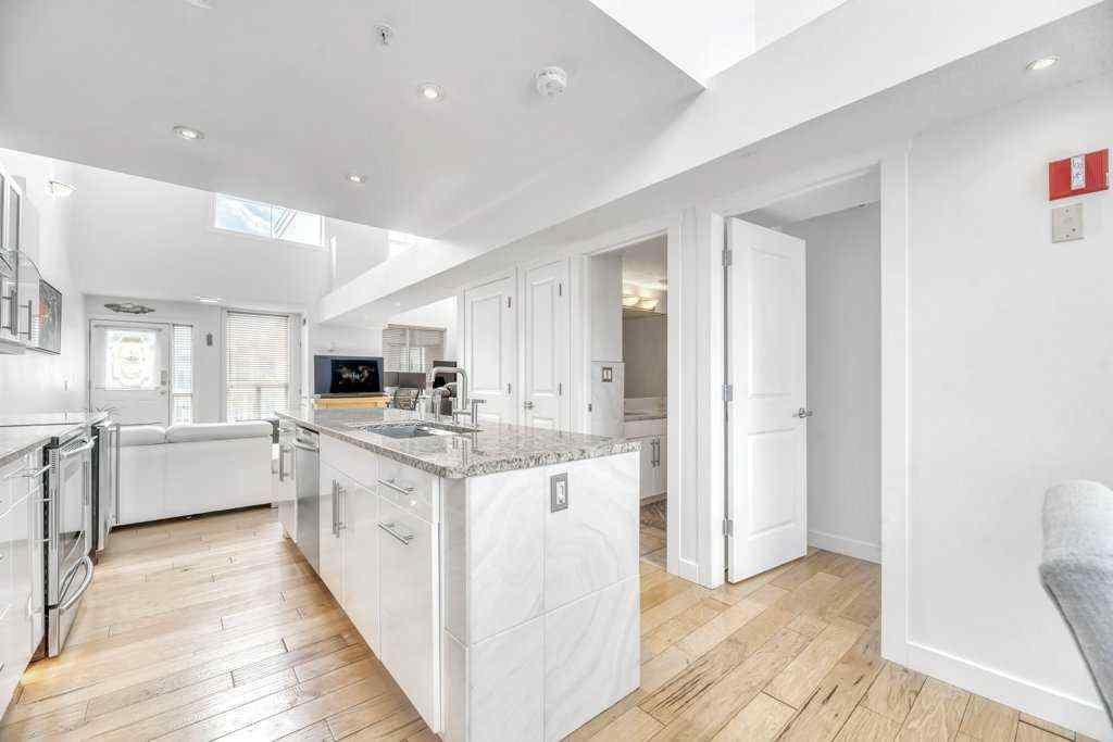 MLS® A2237584 - Unit #403 1540 17 Avenue SW in Sunalta Calgary, Residential