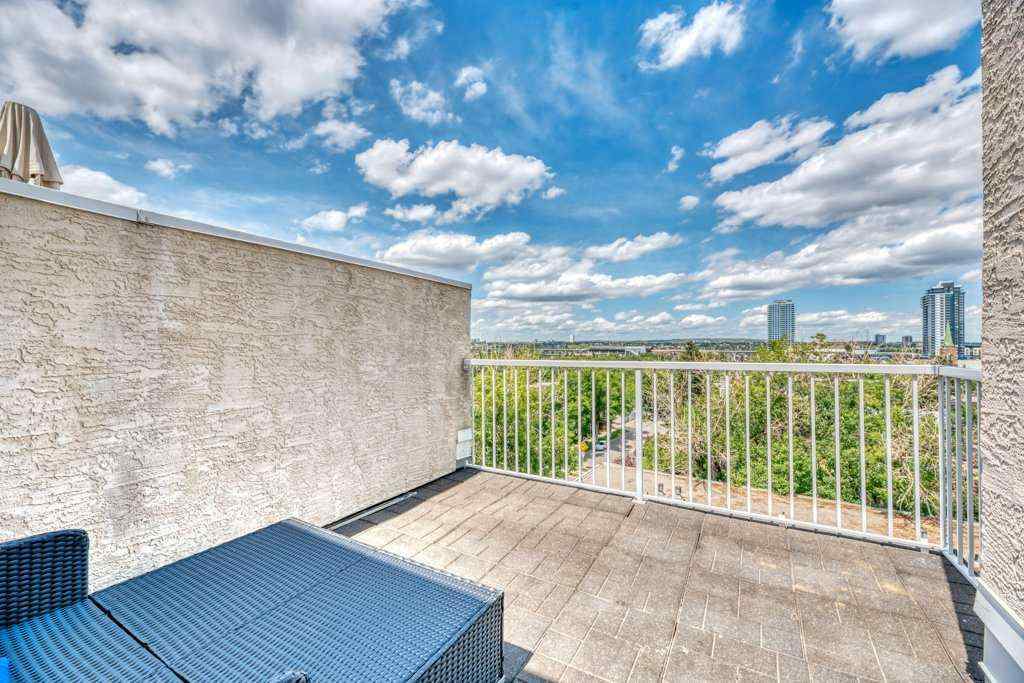 MLS® A2237584 - Unit #403 1540 17 Avenue SW in Sunalta Calgary, Residential