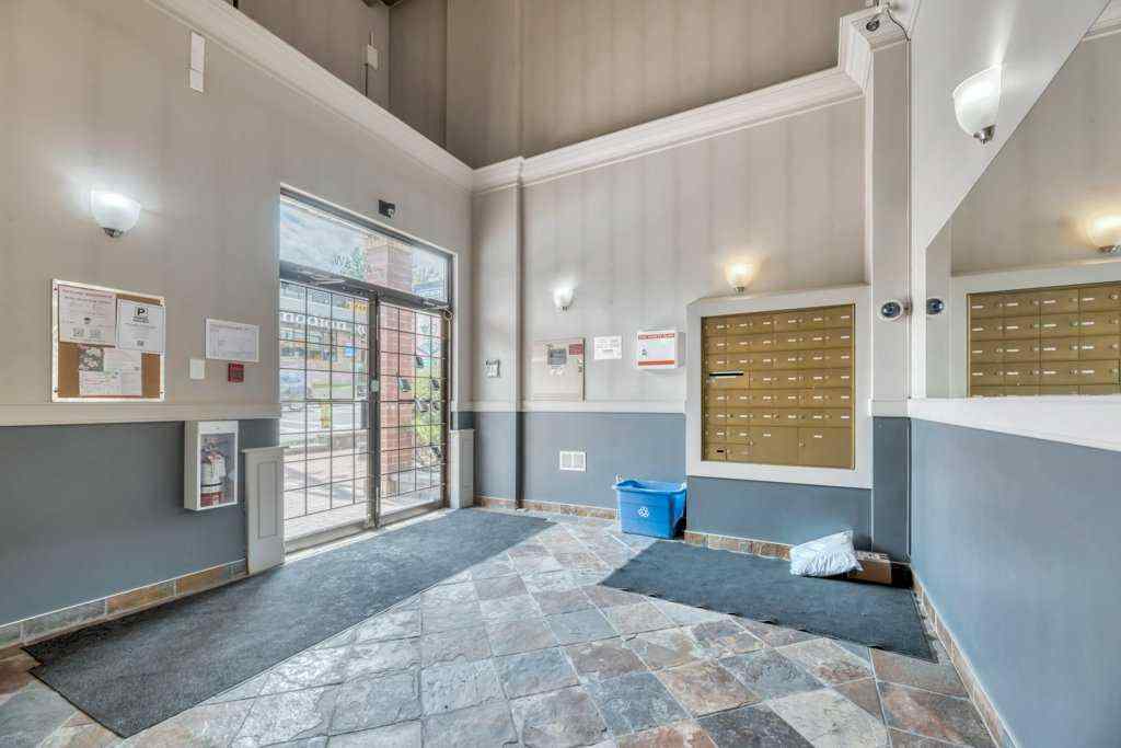 MLS® A2237584 - Unit #403 1540 17 Avenue SW in Sunalta Calgary, Residential