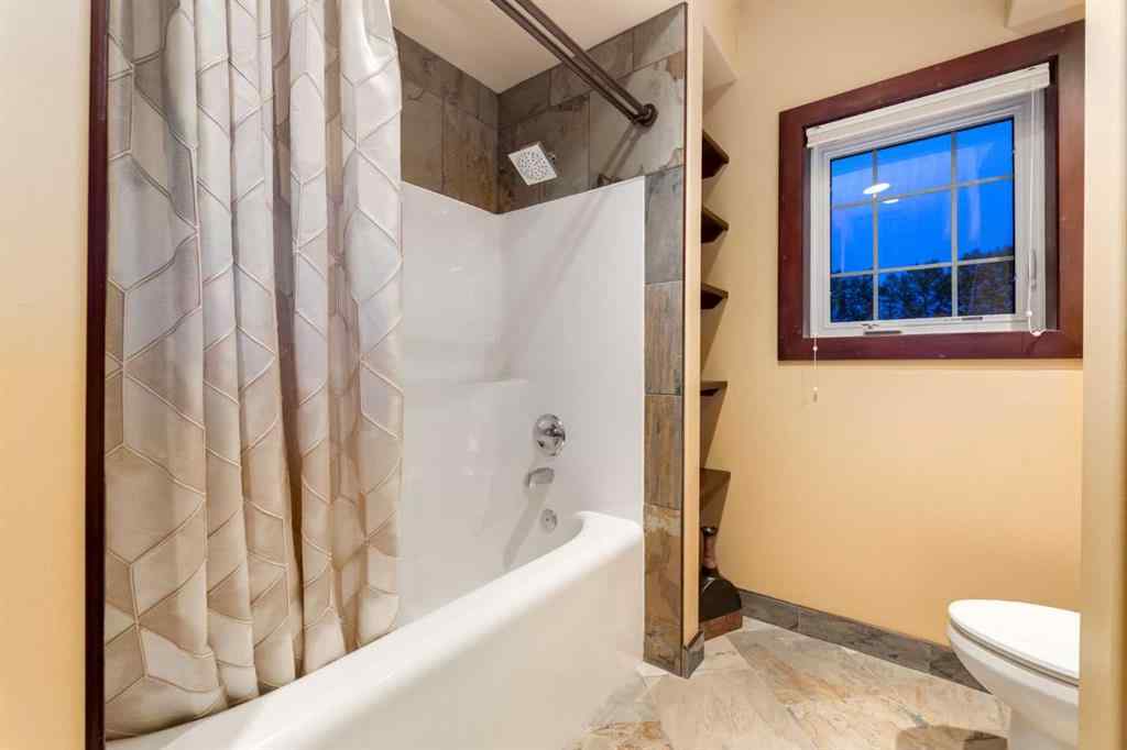 MLS® A2237587 - 288035 160 Avenue W in Priddis Woods Rural Foothills County, Residential