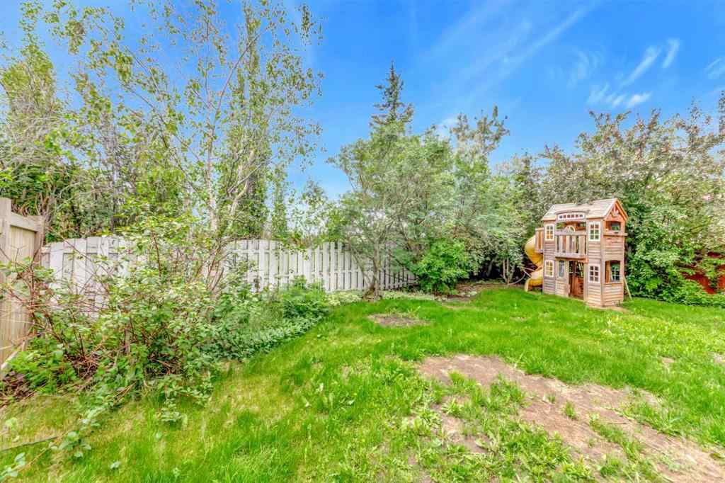 MLS® A2237609 - 5913 41 Street  in Southridge Lloydminster, Residential