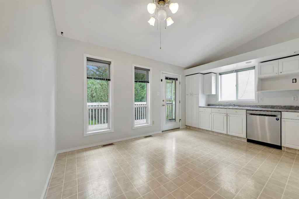 MLS® A2237609 - 5913 41 Street  in Southridge Lloydminster, Residential