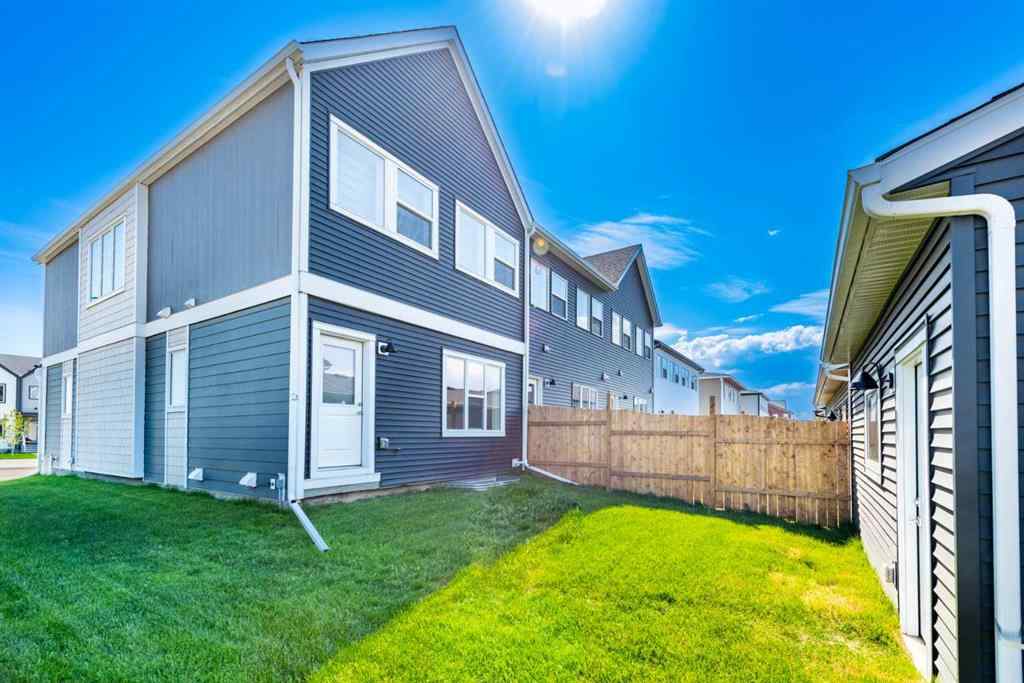 MLS® A2237634 - 7686 202 Avenue SE in Rangeview Calgary, Residential