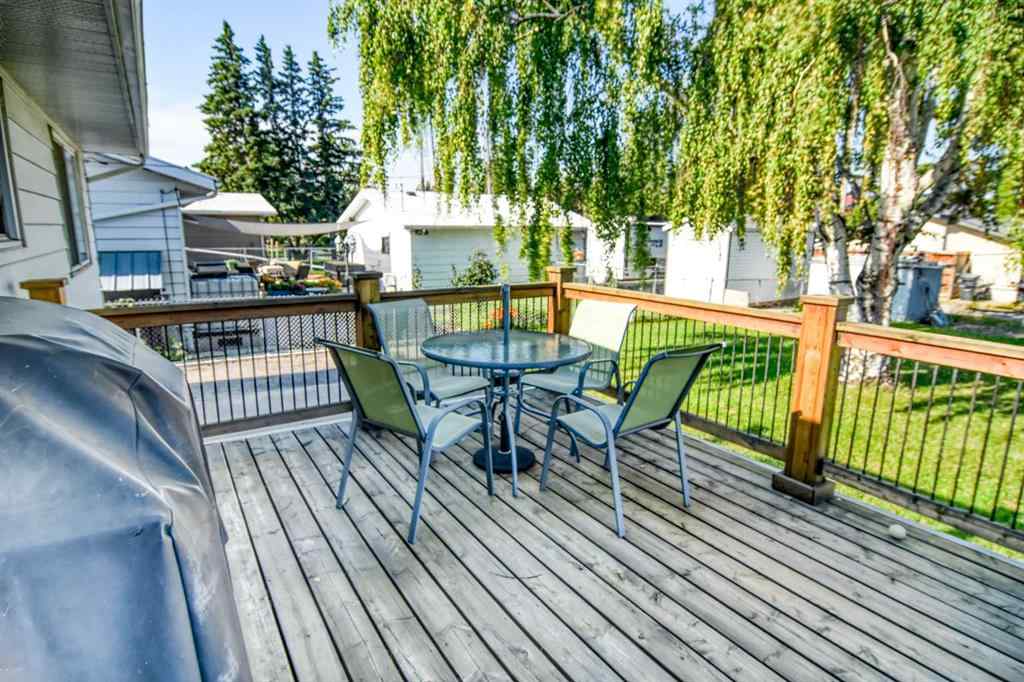 MLS® A2237638 - 5 Windsor Place  in Westmount_Strathmore Strathmore, Residential