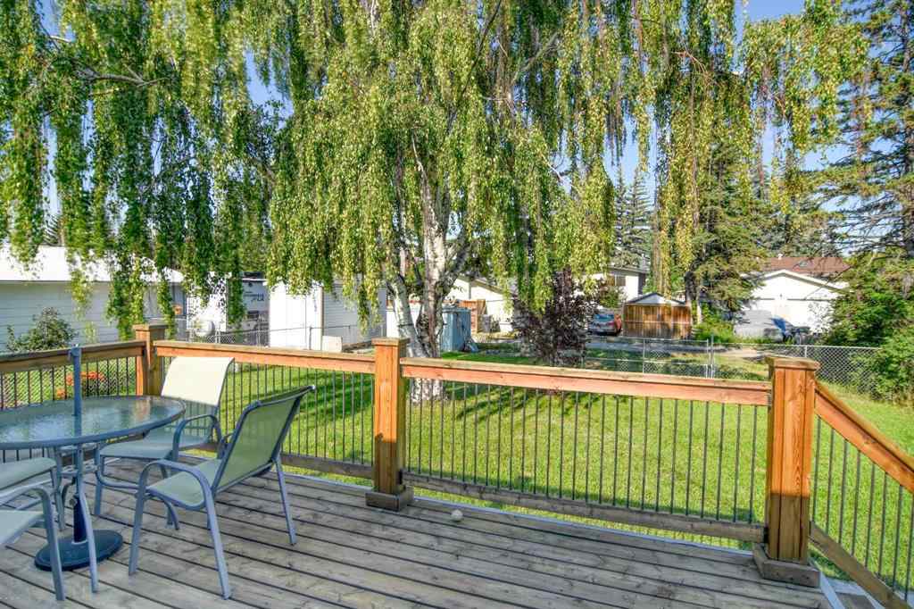MLS® A2237638 - 5 Windsor Place  in Westmount_Strathmore Strathmore, Residential