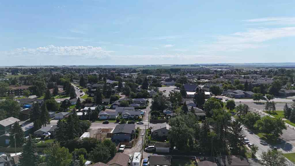 MLS® A2237638 - 5 Windsor Place  in Westmount_Strathmore Strathmore, Residential