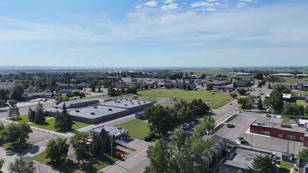 MLS® A2237638 - 5 Windsor Place  in Westmount_Strathmore Strathmore, Residential