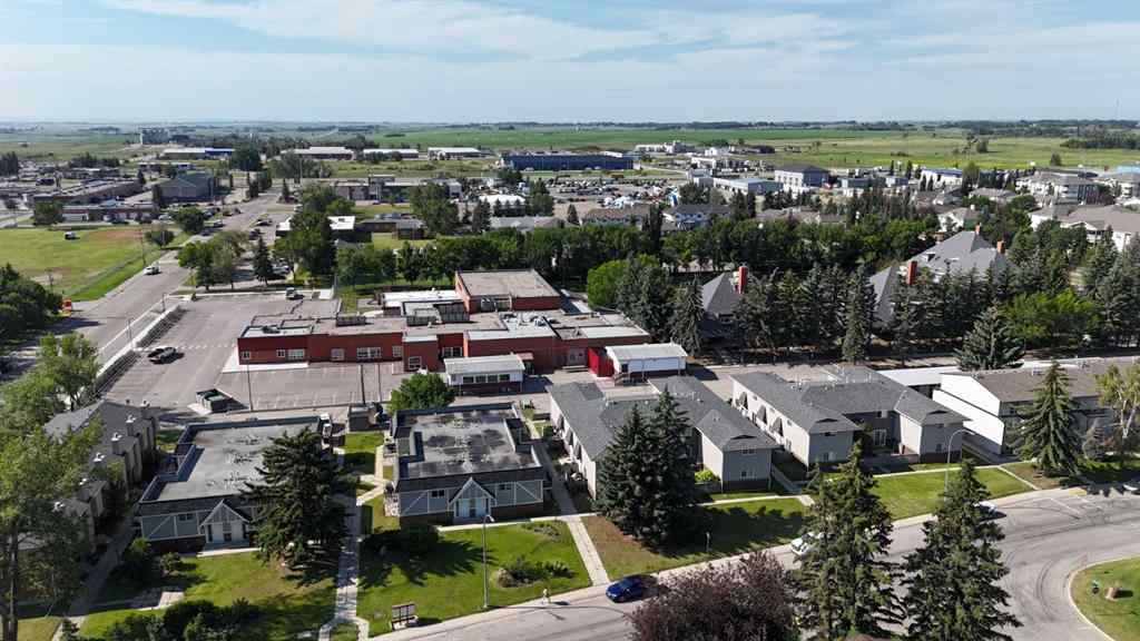 MLS® A2237638 - 5 Windsor Place  in Westmount_Strathmore Strathmore, Residential